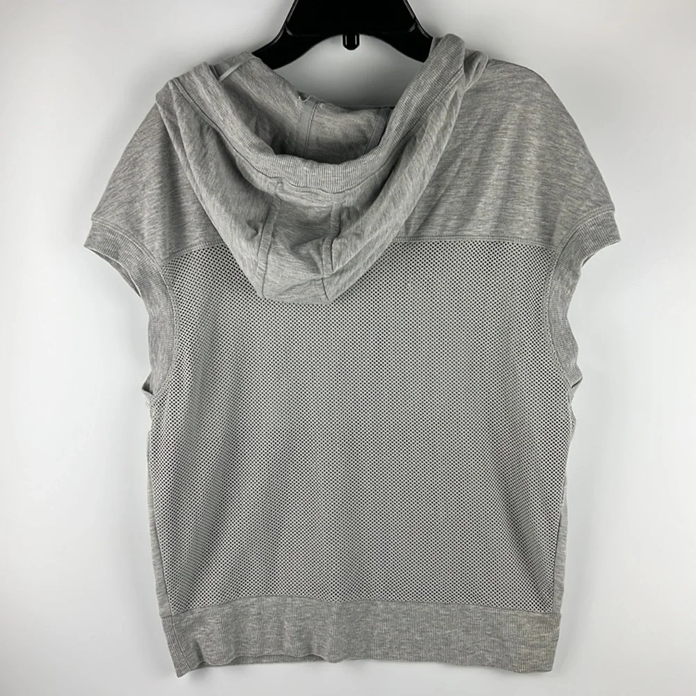 Yogalicious Hoodie Sz: Small - Picture 2 of 6